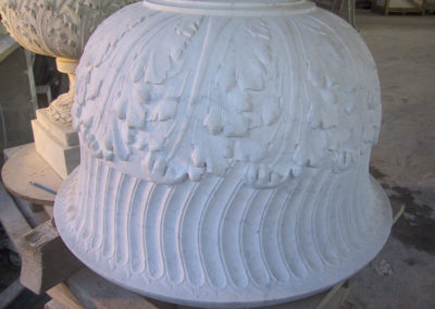 Vase médicis en marbre de Carrare